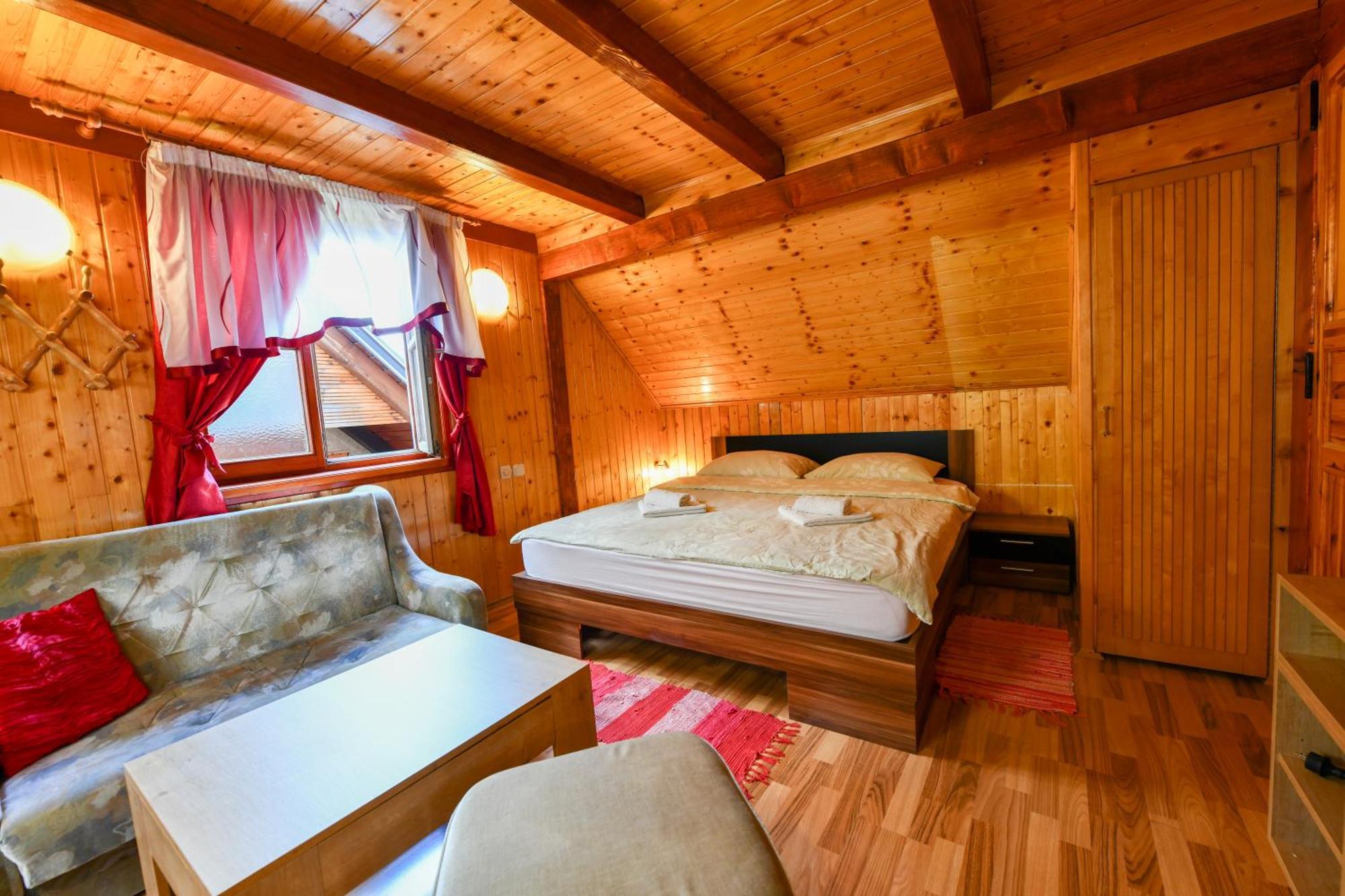 Korana Guest House Martin מראה חיצוני תמונה